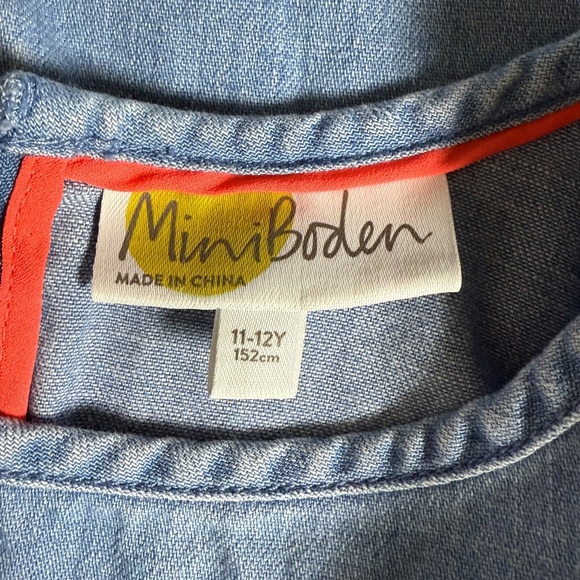 Mini Boden Kids Chambray Short Sleeve Dress with Unicorn Appliqué - Picture 3 of 3